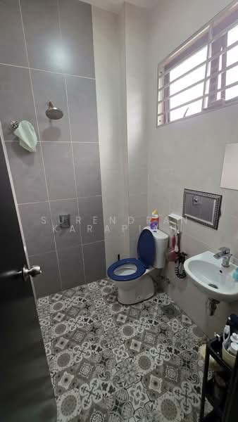 Rumah Teres 3-Tingkat untuk Dijual di Setia Utama (Setia Alam) - Surendran Karapiah - Bathroom - PropertyGuru.com.my