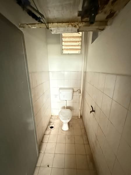 Flat for Sale at Orkid - Terry Tan - Bathroom - PropertyGuru.com.my
