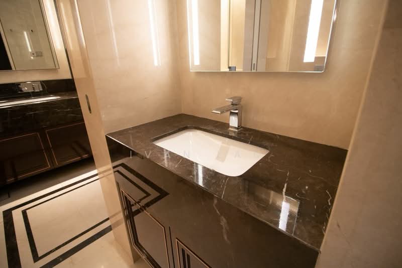 Kediaman Servis untuk Dijual di Pavilion Suites - Ivan Lau - Bathroom - PropertyGuru.com.my