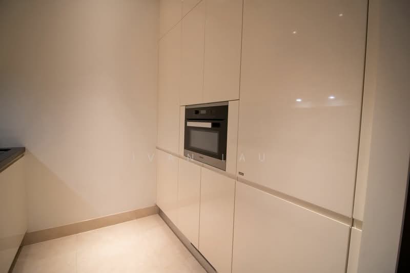 Kediaman Servis untuk Dijual di Pavilion Suites - Ivan Lau - Kitchen - PropertyGuru.com.my
