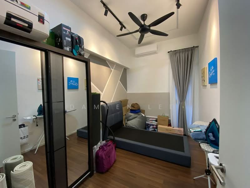 Kediaman Servis untuk Dijual di UNA Serviced Apartment - Damien Lee - Bedroom - PropertyGuru.com.my