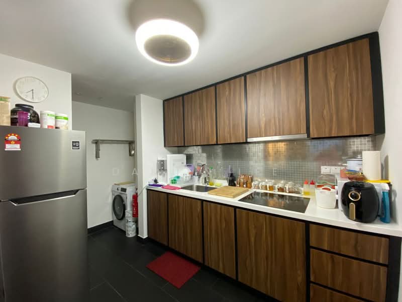Kediaman Servis untuk Dijual di UNA Serviced Apartment - Damien Lee - Kitchen - PropertyGuru.com.my