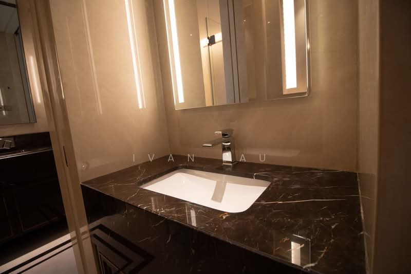 Kediaman Servis untuk Dijual di Pavilion Suites - Ivan Lau - Bathroom - PropertyGuru.com.my