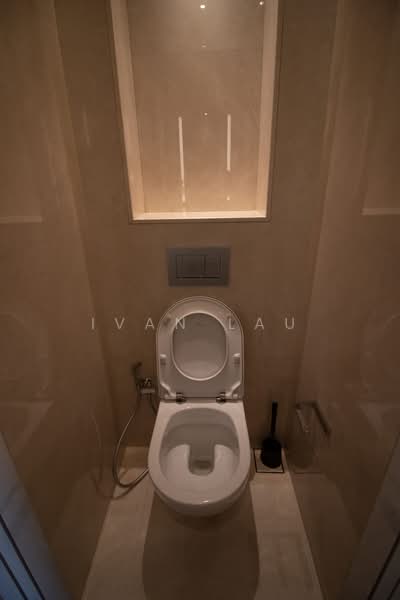 Kediaman Servis untuk Dijual di Pavilion Suites - Ivan Lau - Bathroom - PropertyGuru.com.my