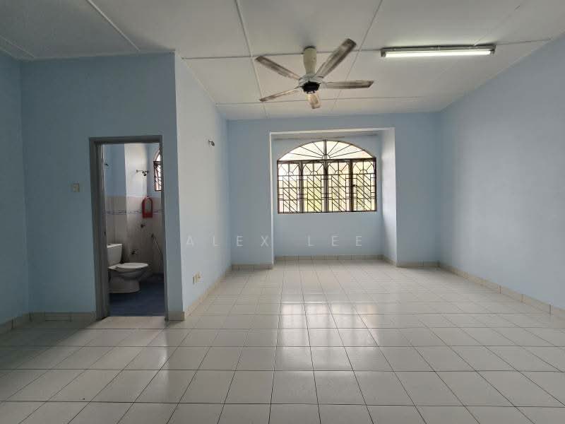 Rumah Teres untuk Dijual di Bandar Puteri Klang (Klang) - Alex Lee - Bathroom - PropertyGuru.com.my