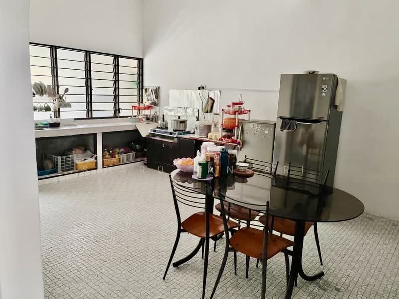 2-storey Terraced House for Sale in Taman Bukit Samudra (Port Dickson) - Sharul Ansari - Kitchen - PropertyGuru.com.my