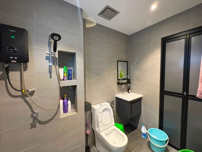 2-storey Terraced House for Sale in Bandar Sri Damansara (Selangor) - Eliz Chan - Bathroom - PropertyGuru.com.my