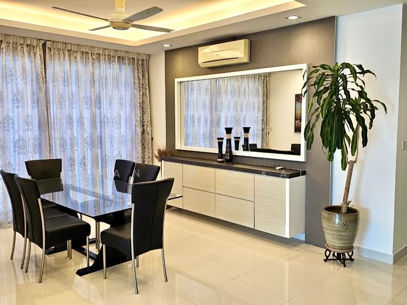 Kondominium untuk Disewa di Gurney Paragon - Gan Chun Kai - Dining Room - PropertyGuru.com.my