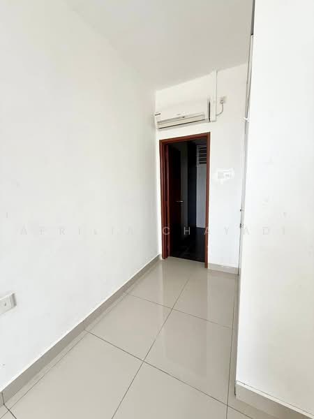 Service Residence for Sale at Larkin Heights - APRILIA CHAYADI - PropertyGuru.com.my
