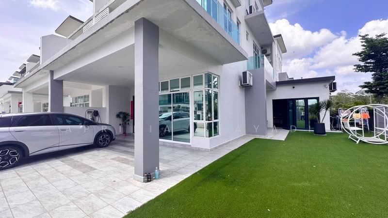 Rumah Berkembar untuk Dijual di Skudai (Johor) - APRILIA CHAYADI - PropertyGuru.com.my