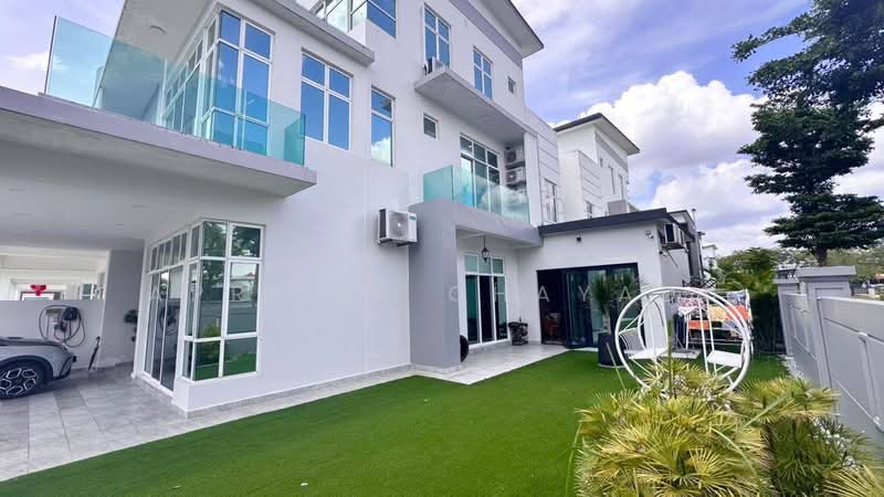 Semi-Detached House for Rent in Skudai (Johor) - APRILIA CHAYADI - PropertyGuru.com.my