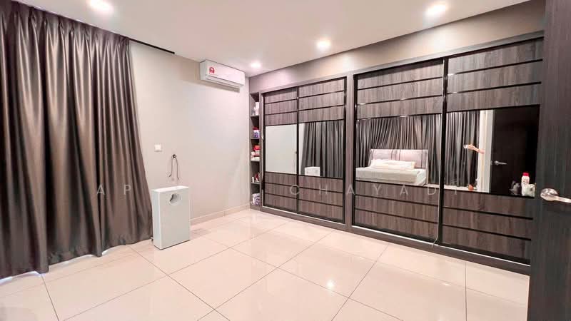 Semi-Detached House for Rent in Skudai (Johor) - APRILIA CHAYADI - PropertyGuru.com.my
