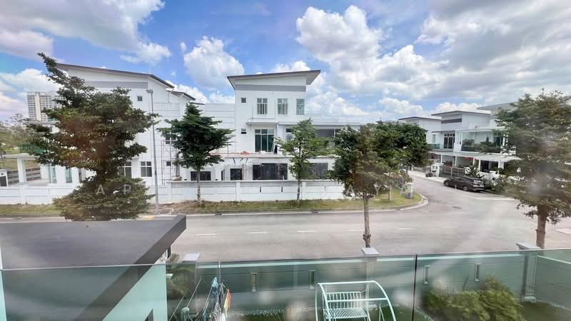 Semi-Detached House for Rent in Skudai (Johor) - APRILIA CHAYADI - PropertyGuru.com.my