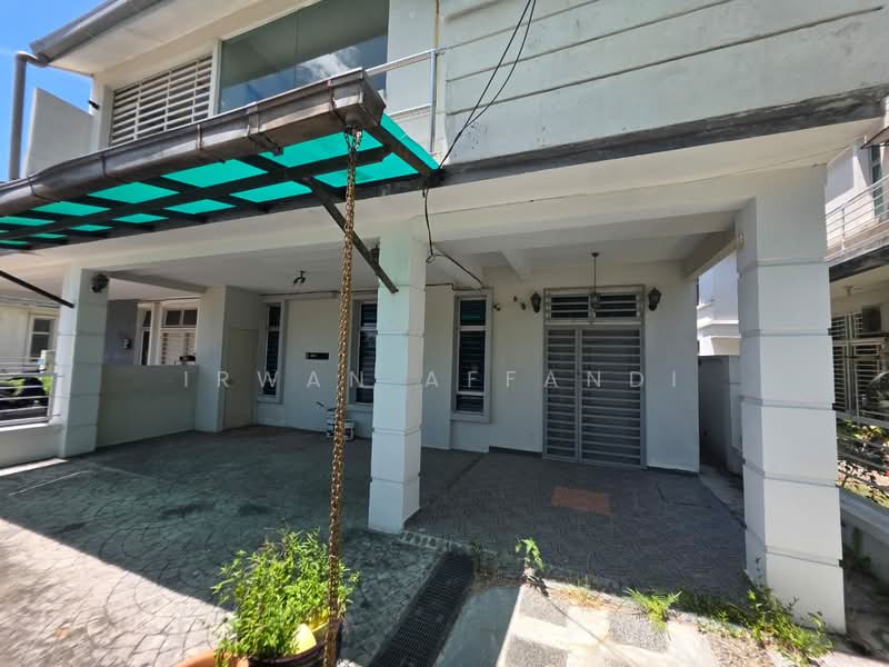 Rumah Kluster untuk Dijual di Bandar Saujana Putra (Tanjong Duabelas) - Irwan Affandi - Exterior - PropertyGuru.com.my