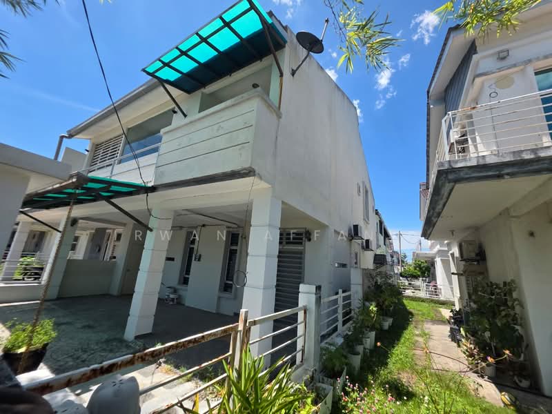 Rumah Kluster untuk Dijual di Bandar Saujana Putra (Tanjong Duabelas) - Irwan Affandi - Exterior - PropertyGuru.com.my