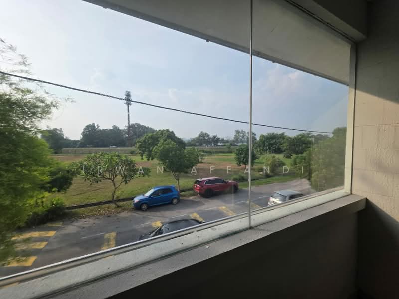 Rumah Kluster untuk Dijual di Bandar Saujana Putra (Tanjong Duabelas) - Irwan Affandi - View - PropertyGuru.com.my