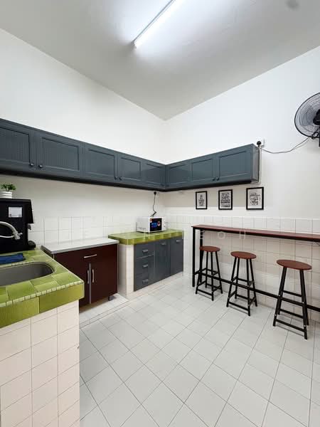 Rumah Teres 2-Tingkat untuk Disewa di Sea Park (Petaling Jaya) - Jeron Teoh - Kitchen - PropertyGuru.com.my