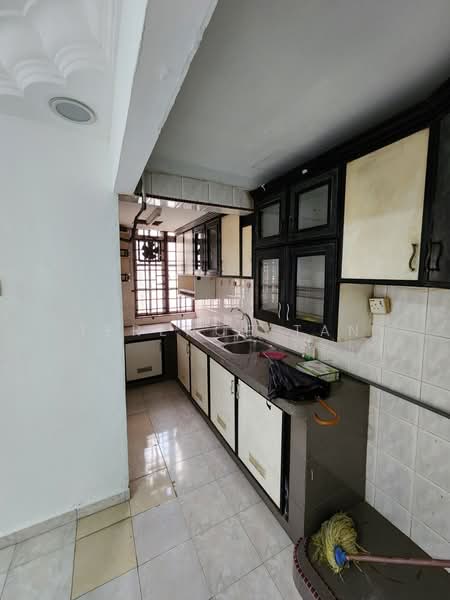 Rumah Flat untuk Disewa di Bandar Baru Permas Jaya - Terence Tan - Kitchen - PropertyGuru.com.my
