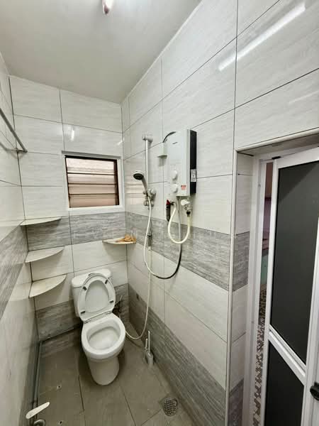 Rumah Teres 2-Tingkat untuk Disewa di Taman Johor Jaya (Johor Bahru) - Even Chun - PropertyGuru.com.my