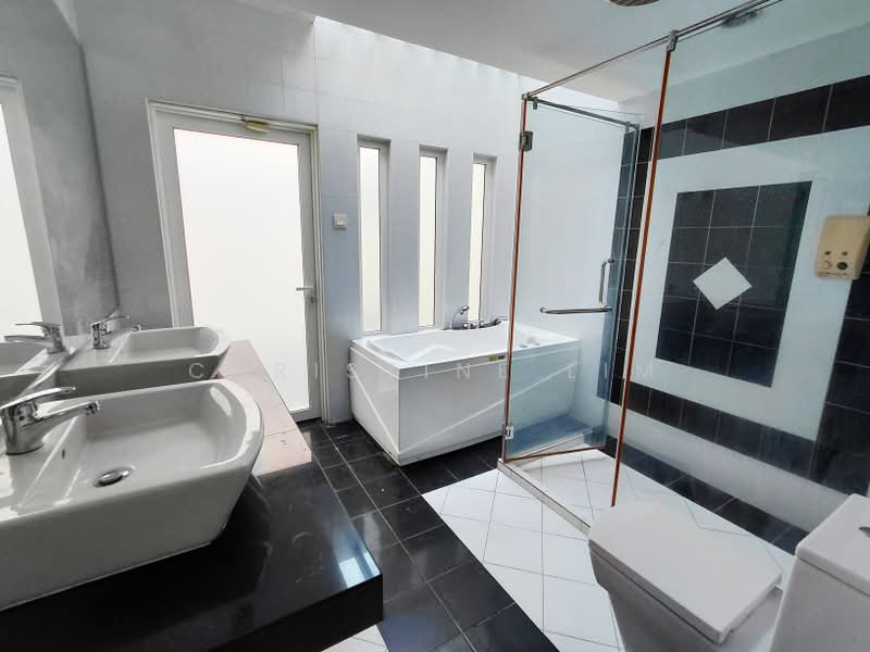 4-storey Terraced House for Rent in Bangsar (Kuala Lumpur) - Christine Lim - Bathroom - PropertyGuru.com.my