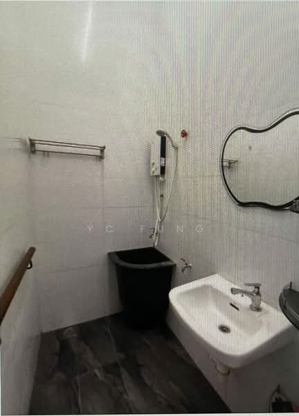 Rumah Teres 1-Tingkat untuk Disewa di Taman Johor Jaya (Johor Bahru) - YC Fung - Bathroom - PropertyGuru.com.my