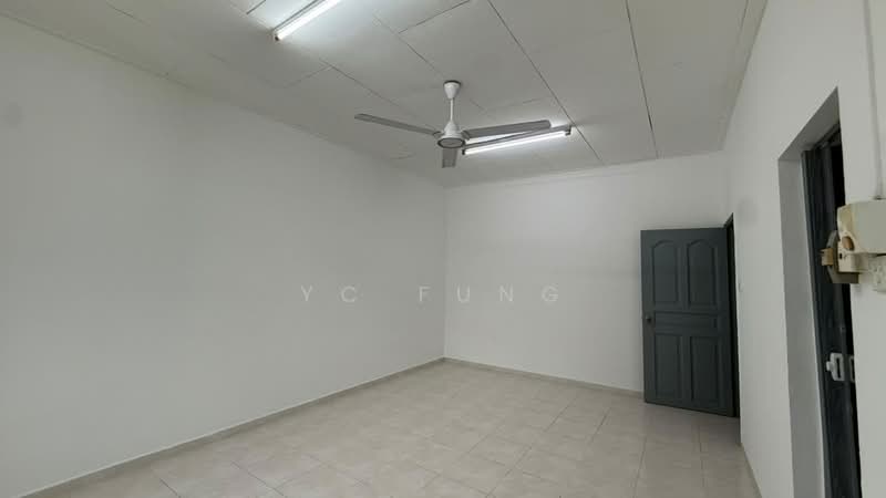 2-storey Terraced House for Rent in Taman Molek (Johor Bahru) - YC Fung - Interior - PropertyGuru.com.my
