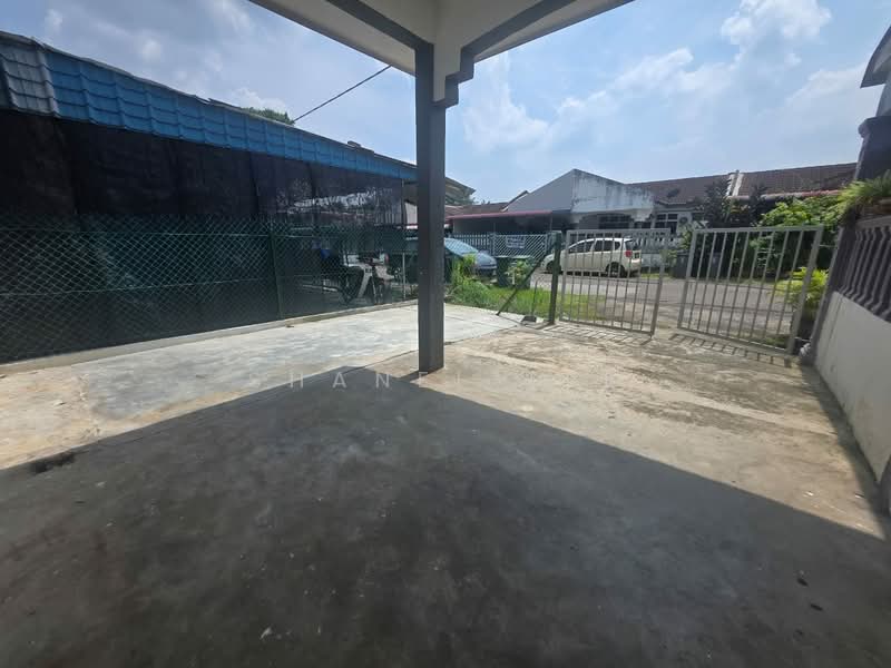 1-storey Terraced House for Rent in Kluang (Johor) - Shanel Tee - Exterior - PropertyGuru.com.my