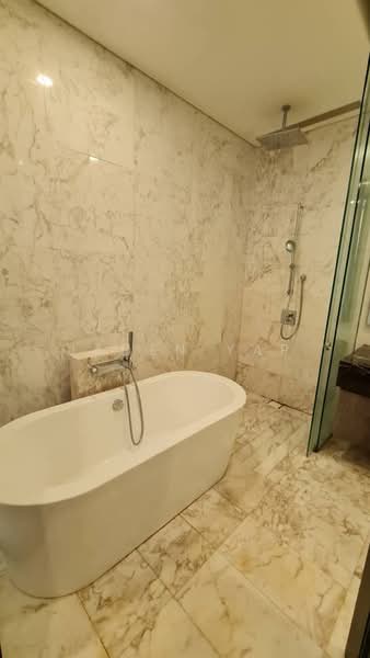 Service Residence for Rent at Banyan Tree Signatures - Jaden Yap - Bathroom - PropertyGuru.com.my
