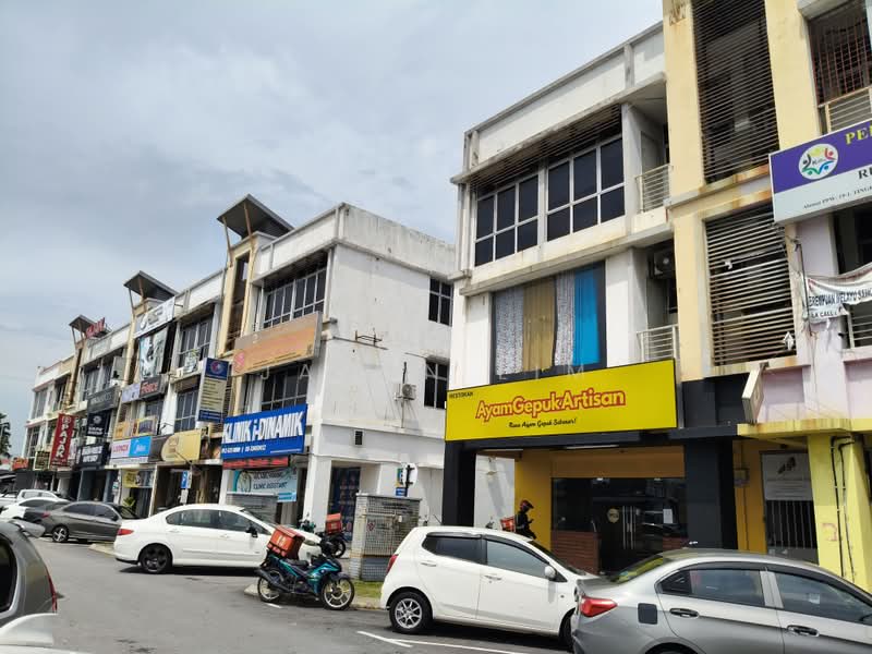Shop / Office untuk Dijual di Bandar Bukit Raja (Klang) - Jason Lim - Exterior - PropertyGuru.com.my