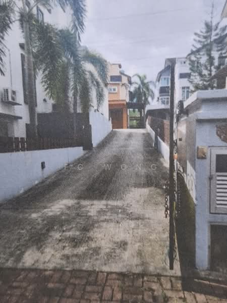 Bungalow House untuk Dijual di Taman Yarl (Jalan Klang Lama (Old Klang Road)) - FC Wong - Exterior - PropertyGuru.com.my