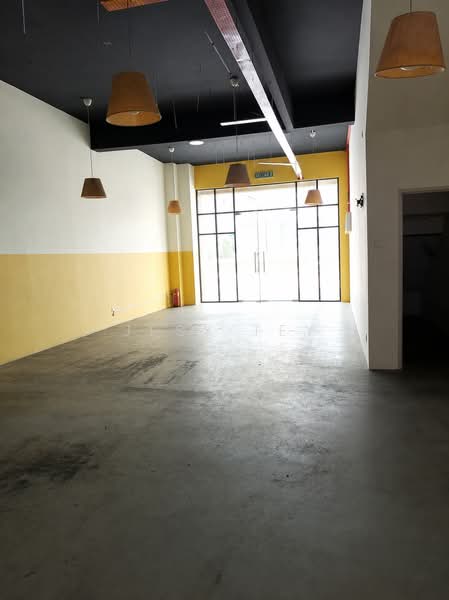 Shop / Office untuk Disewa di Taman Dato Onn (Johor Bahru) - Jesy Tey - Entrance - PropertyGuru.com.my