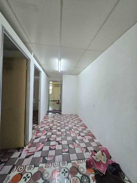 Shop for Sale in Kulai (Johor) - Sausa Lee - Interior - PropertyGuru.com.my