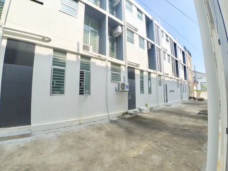 3-storey Terraced House for Sale in Bangi (Selangor) - Fauran Nawawi - PropertyGuru.com.my
