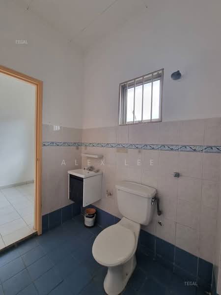 Rumah Teres untuk Dijual di Bandar Puteri Klang (Klang) - Alex Lee - Bathroom - PropertyGuru.com.my