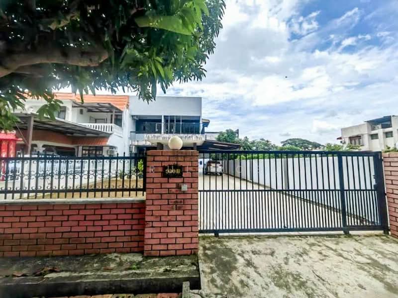 Rumah Berkembar untuk Dijual di Taman Lorong Shariff (Alor Setar) - Hasrul Rosli - Exterior - PropertyGuru.com.my
