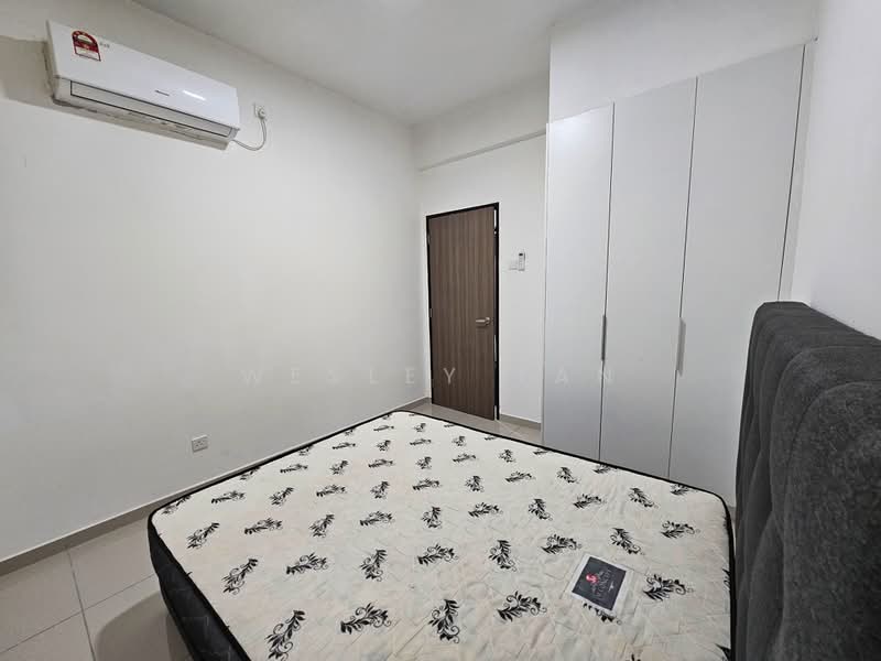 Kediaman Servis untuk Dijual di Novo 8 Residence - Wesley Tan - Bedroom - PropertyGuru.com.my