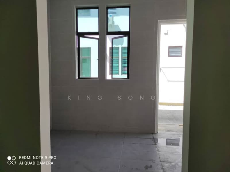 2.5-storey Terraced House for Sale in Taman Ozana Impian (Bukit Katil) - King Song - Interior - PropertyGuru.com.my