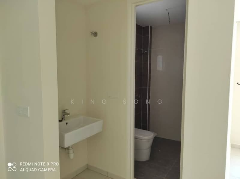 2.5-storey Terraced House for Sale in Taman Ozana Impian (Bukit Katil) - King Song - Bathroom - PropertyGuru.com.my