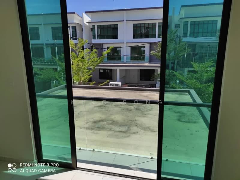 2.5-storey Terraced House for Sale in Taman Ozana Impian (Bukit Katil) - King Song - Exterior - PropertyGuru.com.my