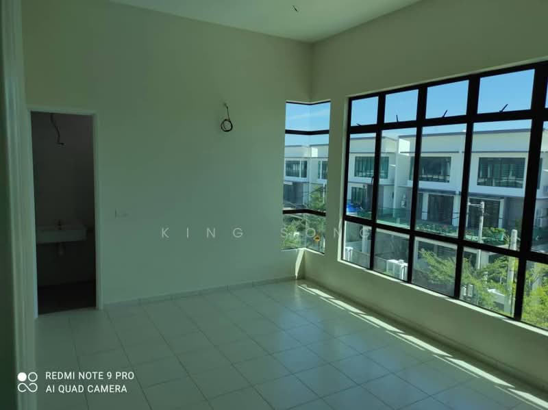 2.5-storey Terraced House for Sale in Taman Ozana Impian (Bukit Katil) - King Song - Interior - PropertyGuru.com.my