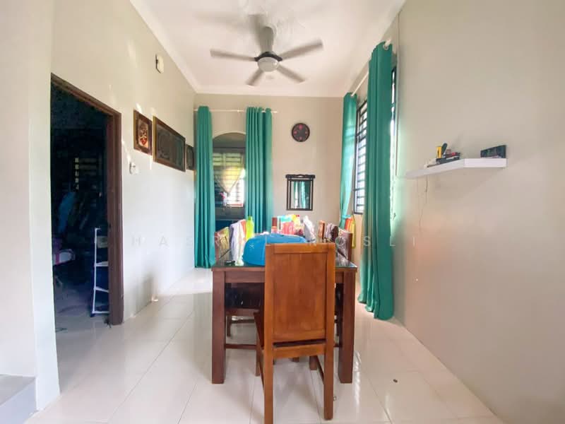 Rumah Teres 2-Tingkat untuk Dijual di Alor Setar (Kedah) - Hasrul Rosli - Dining Room - PropertyGuru.com.my