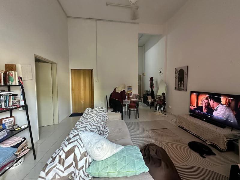 Apartment for Rent at Pangsapuri Mampu Milik (Pangsapuri Serai Wangi) - Y.H. Lee - Living Room - PropertyGuru.com.my