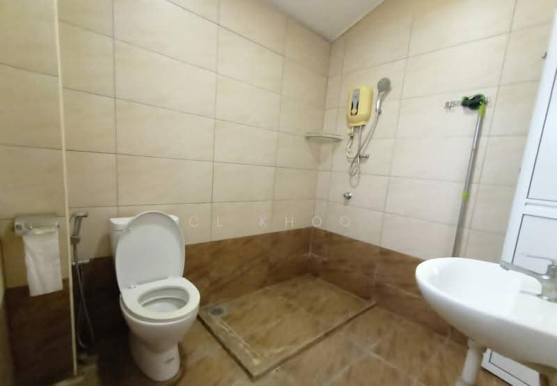 2-storey Terraced House for Sale in BANDAR PUCHONG JAYA (Puchong) - Cl Khoo - Bathroom - PropertyGuru.com.my
