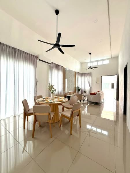 Semi-Detached House for Sale in Rumah Berkembar Setingkat Di Kuala Ketil (Kuala Ketil) - Sanggaran Muniandy - Living Room - PropertyGuru.com.my
