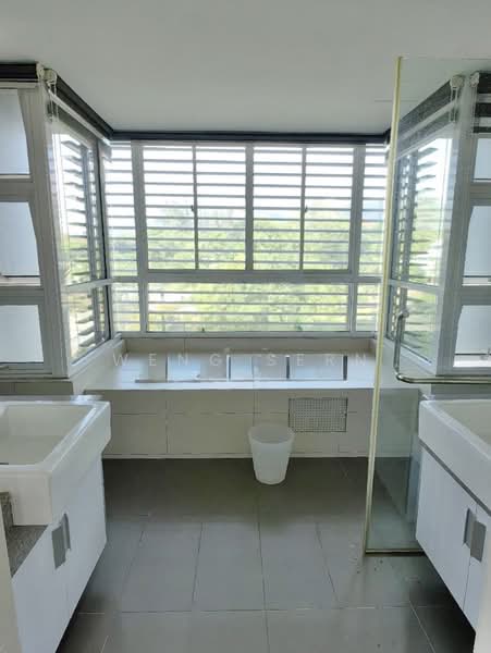 Kondominium untuk Disewa di Platino Condominium - Weng Sern - Bathroom - PropertyGuru.com.my