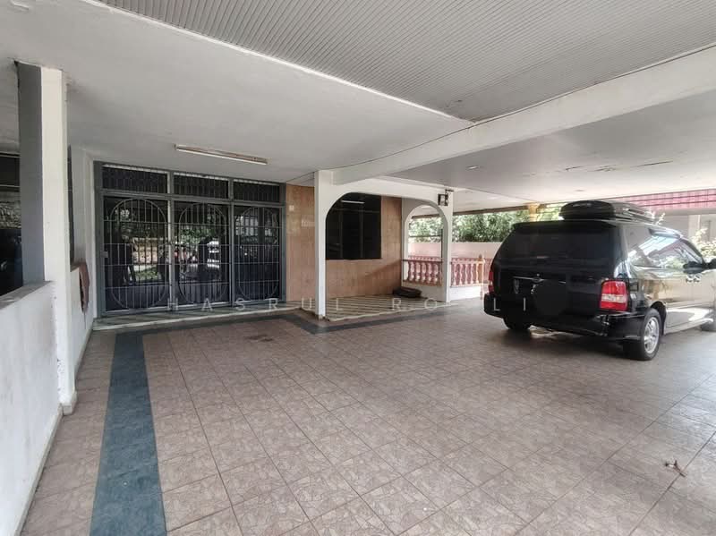Rumah Berkembar untuk Dijual di Sungai Petani (Kedah) - Hasrul Rosli - Car Park - PropertyGuru.com.my