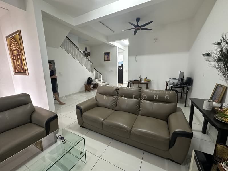 Rumah Teres 2-Tingkat untuk Dijual di Kajang (Selangor) - Darren Leong - Living Room - PropertyGuru.com.my
