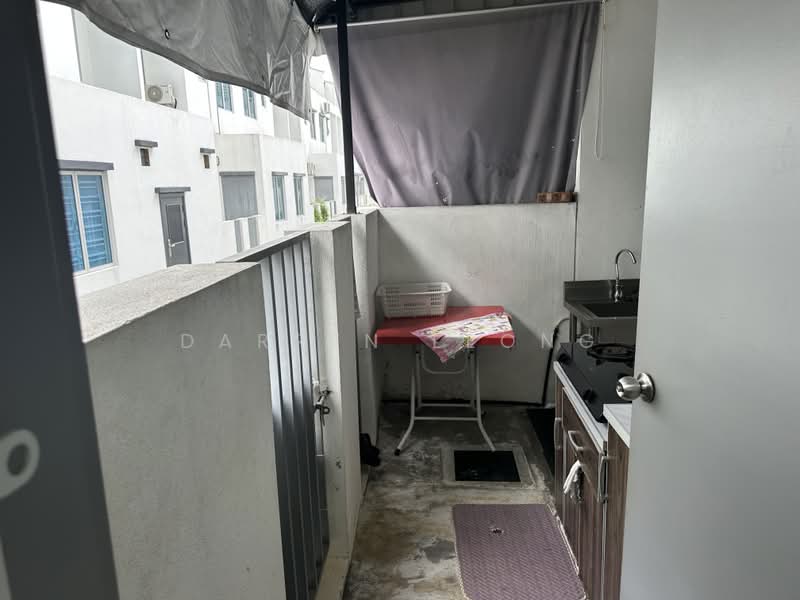 Rumah Teres 2-Tingkat untuk Dijual di Kajang (Selangor) - Darren Leong - Balcony - PropertyGuru.com.my