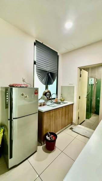 Service Residence for Sale at Palazio - Elleyna Soo - Kitchen - PropertyGuru.com.my