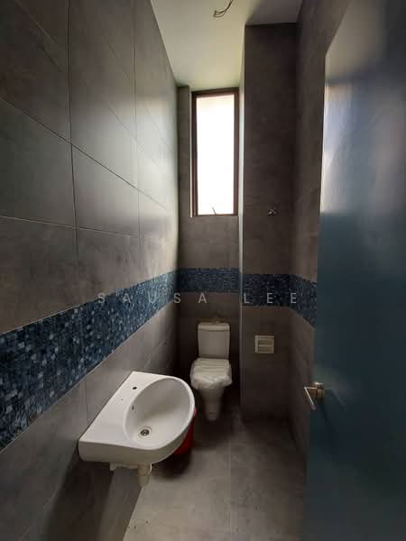 Cluster Factory for Sale in Pasir Gudang (Johor) - Sausa Lee - Bathroom - PropertyGuru.com.my